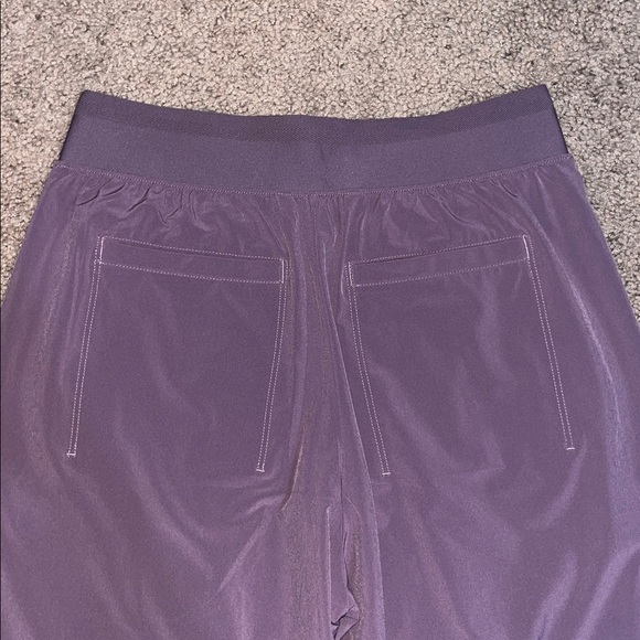 Athleta Brooklyn Heights High Rise Pleated Wide Leg Pant Lilac Opera Mauve 2 - Picture 7 of 9